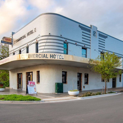 Commercial Hotel